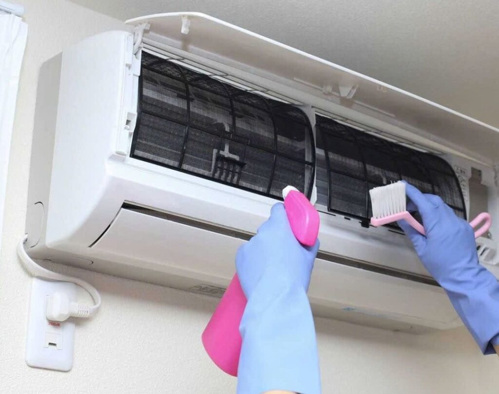 Cách khắc phục máy lạnh bị hôi hiệu quả và nhanh chóng