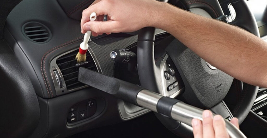 Cách vệ sinh máy lạnh xe hơi
