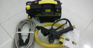 nên mua máy bơm nào để vệ sinh máy lạnh